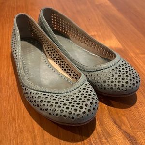 A wonderful summer ballet flats